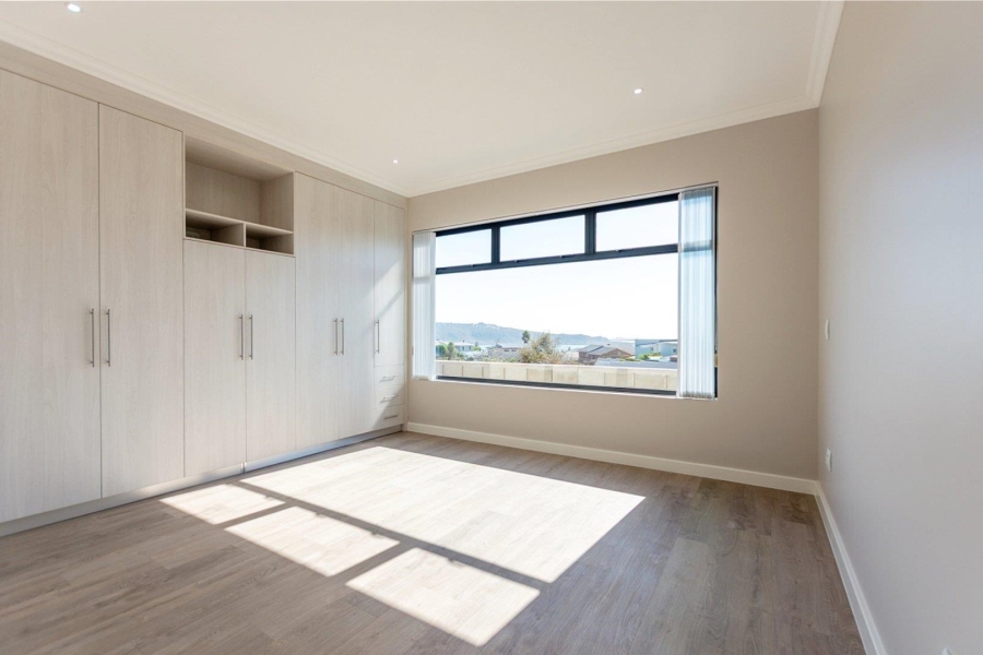 4 Bedroom Property for Sale in Myburgh Park Western Cape